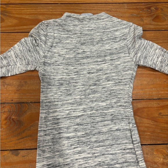 (807) +GRAY DRESS - Picture 6 of 8